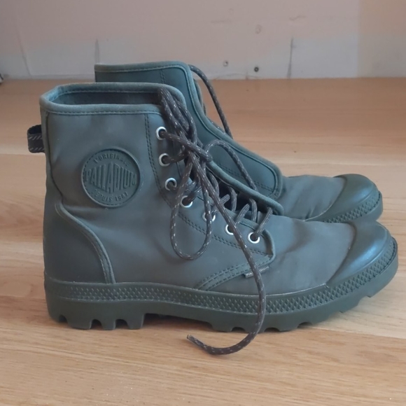 Palladium Pampa Solid Ranger Boots 
